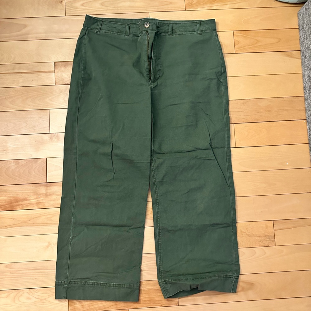 Women’s Old Navy Wide Leg Chino Pants